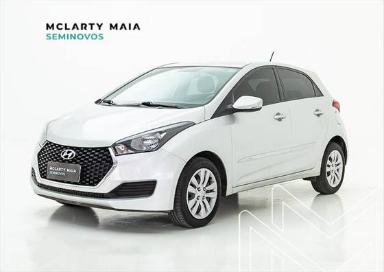 HYUNDAI HB20 1.6 COMFORT PLUS 16V FLEX 4P AUTOMÁTICO HYUNDAI HB20 1.6 COMFORT PLUS 16V FLEX 4P AUTOMÁTICO